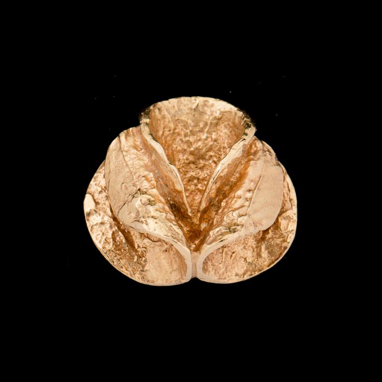 HÄNGE, 18 k guld, Theresia Hvorslev för Mema, Lidköping. Vikt ca 7 g.