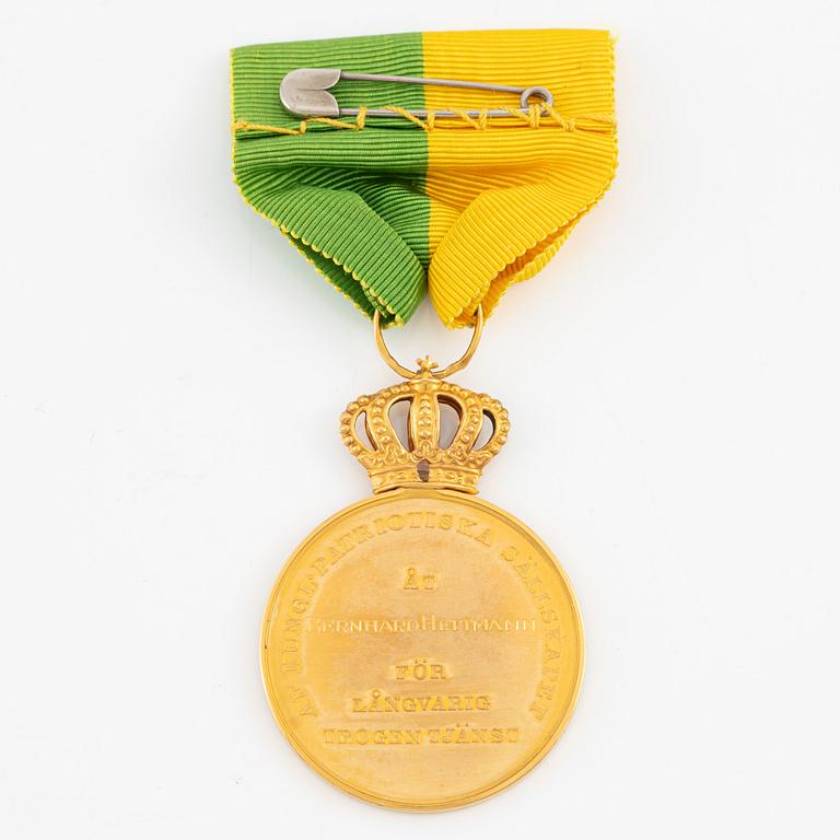 Gustav V, medal, gold, Royal Patriotic Society in case.