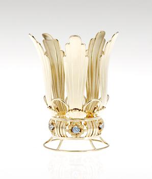 A silver gilt bridal coronet.