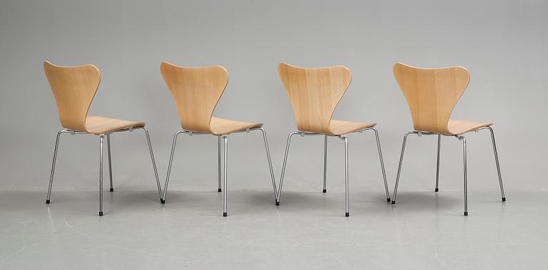 STOLAR, 4 stycken, "Sjuan", Arne Jacobsen, Fritz Hansen 2007.