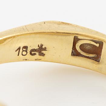 Ring, 18K gold with sapphire, old-cut and brilliant-cut diamonds, and rubies.