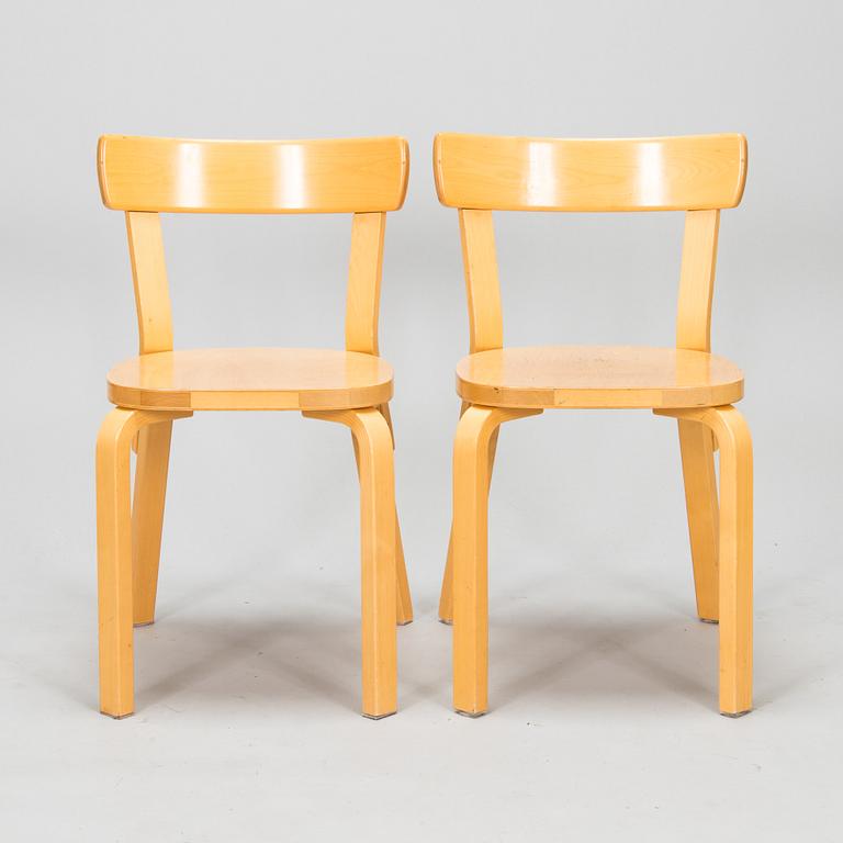 Alvar Aalto, tuoleja, 4 kpl, malli 69 Artek, 1900-luvun loppu.