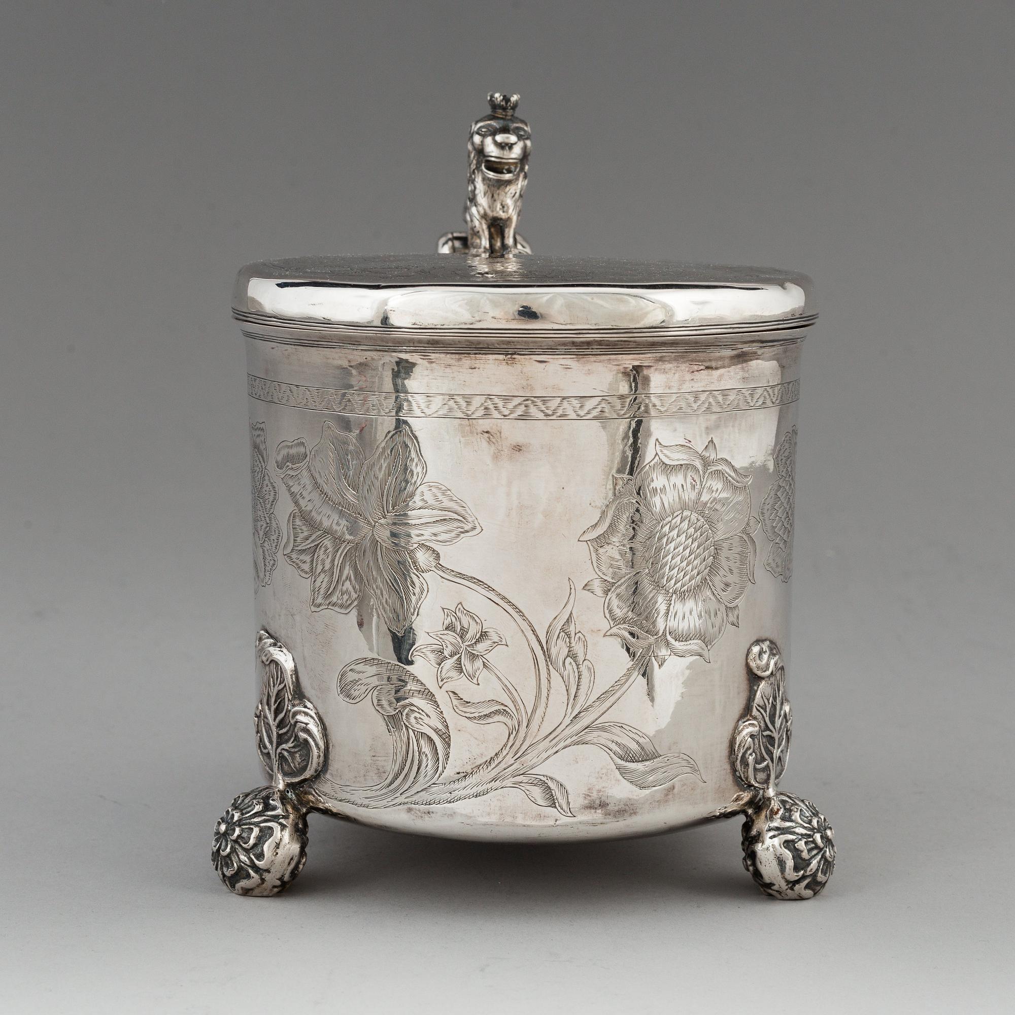 Hans Jorgensen Bull (verksam i Trondhjem 1660-1684), dryckeskanna, silver. Barock.