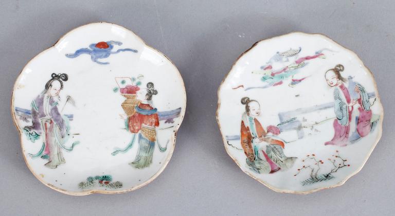 SAMLING PORSLIN, 10 delar, Kina, Mestadels Qingdynastin, 1700-1800-tal.