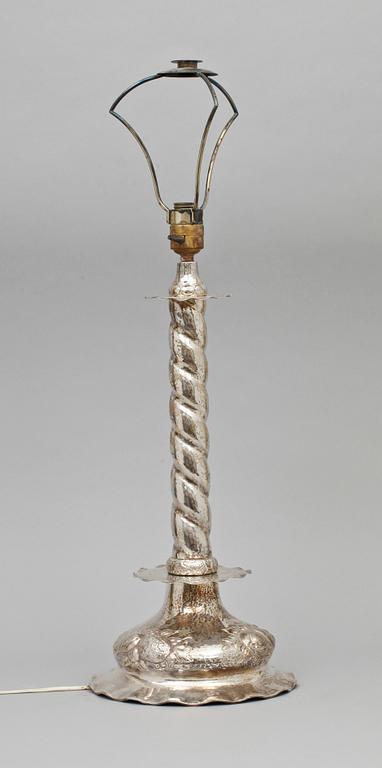 LAMPFOT, silver, C.G Hallberg, barockstil, Stockholm 1923.
