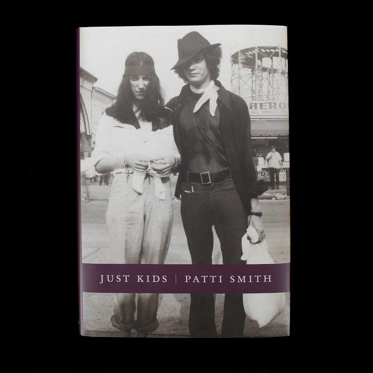 PATTI SMITH, bok "Just kids", signerad första upplaga.