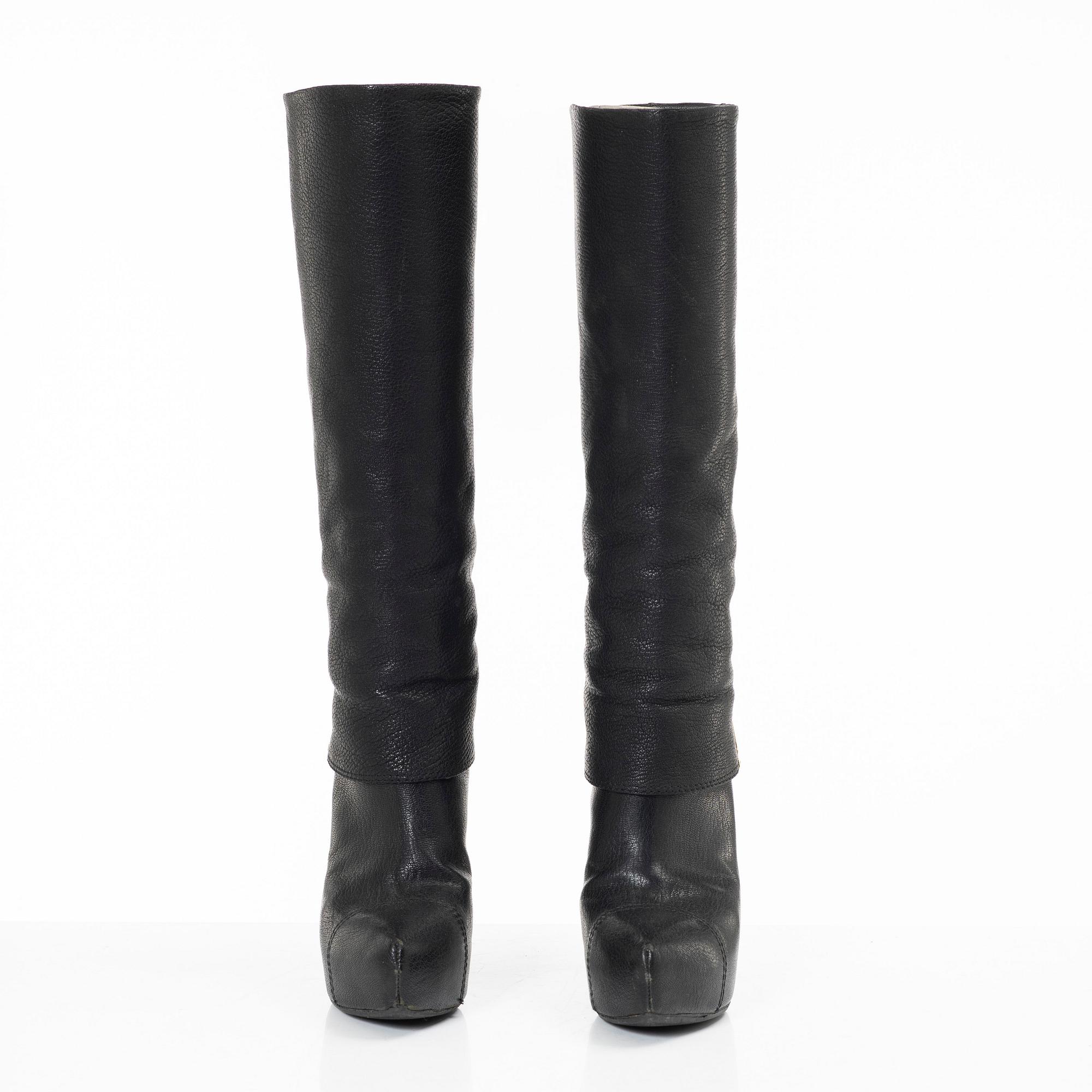 Louis Vuitton, boots, "Queen Grained Leather High Boots", size 37.