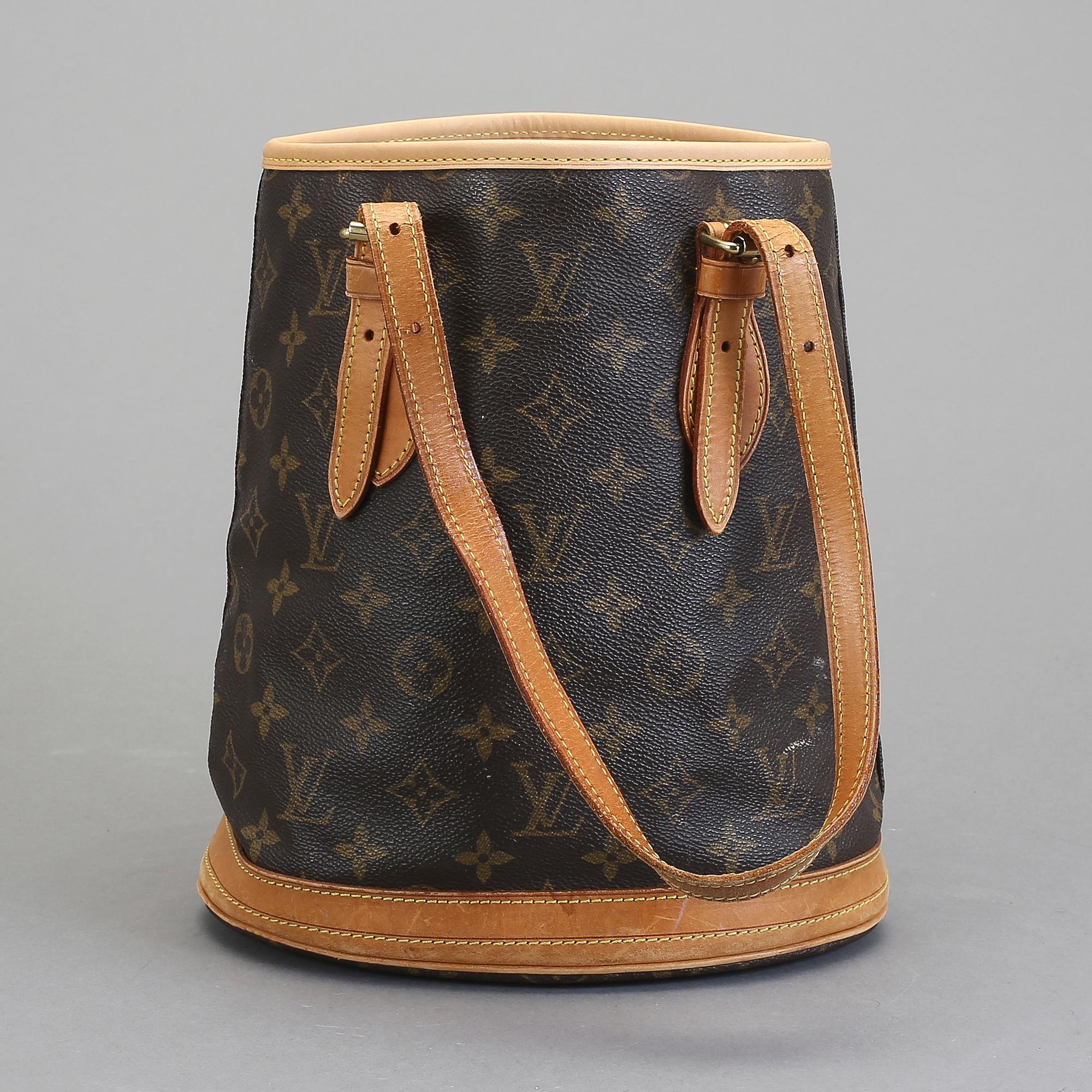 VÄSKA, "Bucket PM", Louis Vuitton.