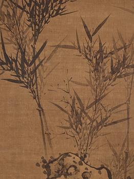 A scroll painting, ink on silk laid on paper, signed Zhu Sheng (1618-1690).
