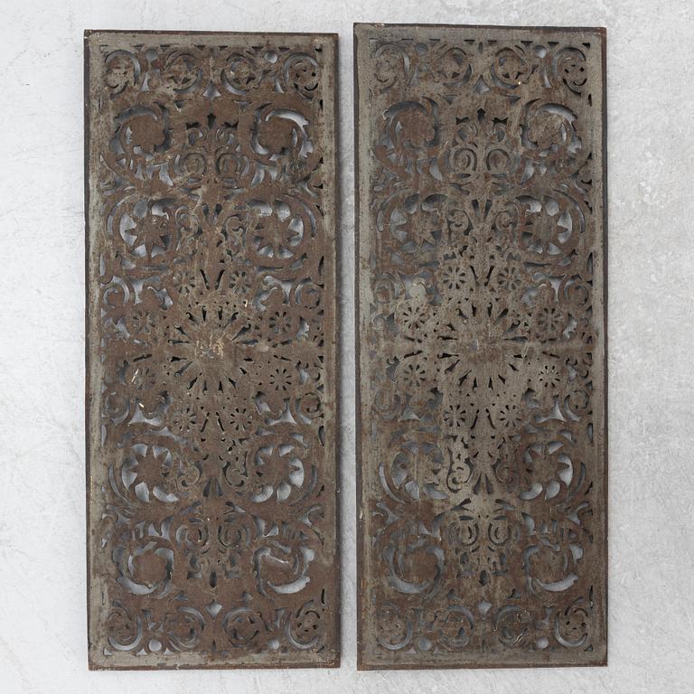 Dekorelement, ett par, tidigt 1900-tal.