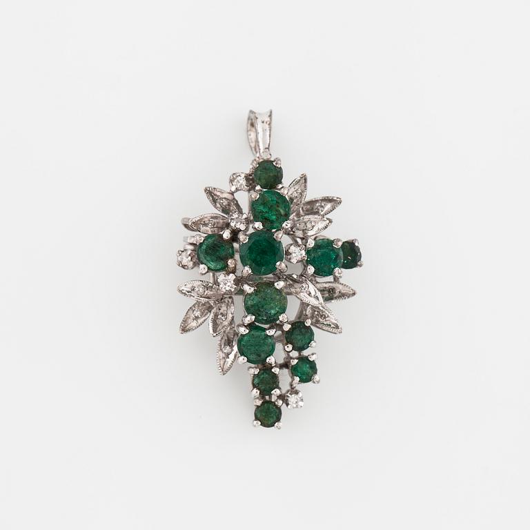 BROSCH /COLLIER, med åttkantslipade diamanter och smaragder.