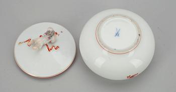 SKÅL MED LOCK, porslin, Meissen 1934-1972.