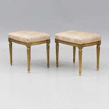 TABURETTER, 1 par, gustaviansk stil, 1900-talets mitt.