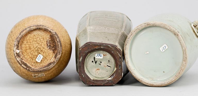 VASER, 3 st, porslin, Kina, Mingstil, 1900-tal.