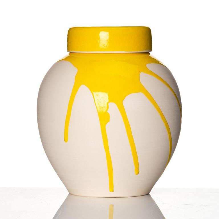 Åsa Bonnier, a 'Splash' ceramic jar with cover, Paris 2006.