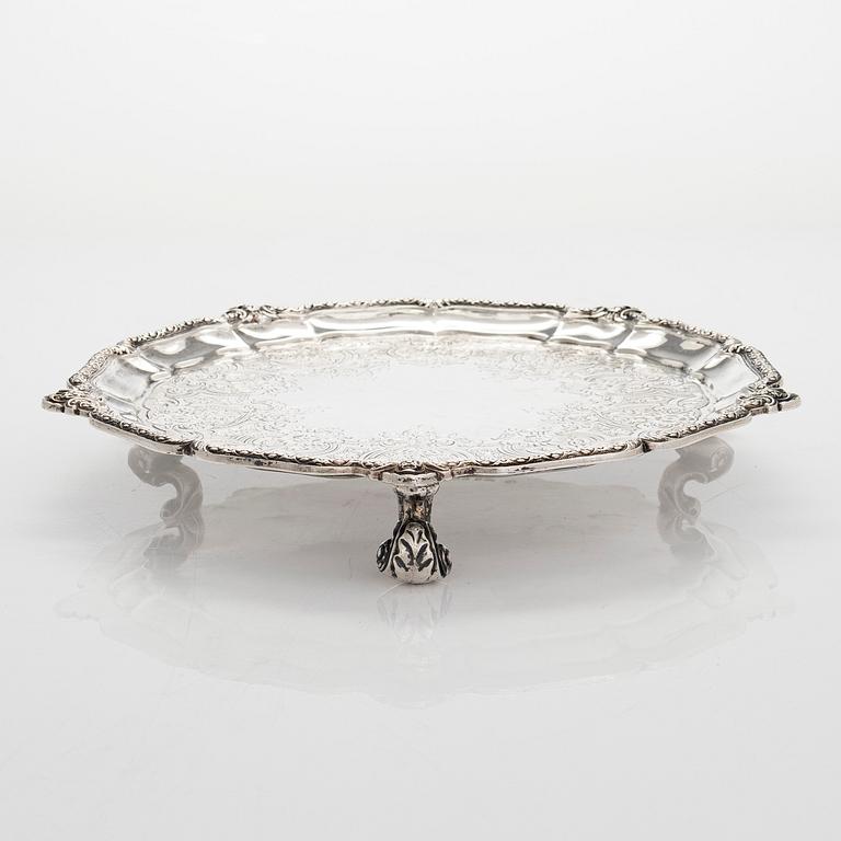 Robert Garrard, tarjotin, sterlinghopeaa, Lontoo 1864.