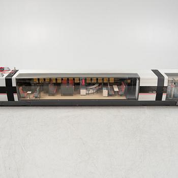 An end of the 20th century display train model.