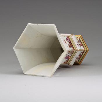 VAS, porslin. Meissen, Augustus Rex, 1720-tal.