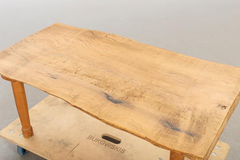 AN NATURAL OAK TABLE TOP SECOND HALF OF 20TH CENTURY.