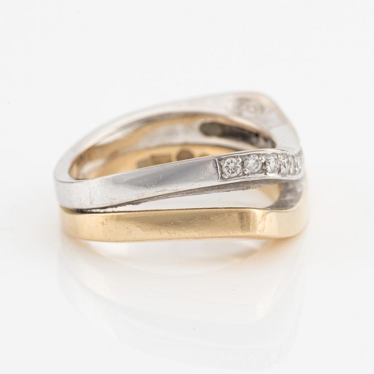 Ring, Engelbert, 18K gold and white gold with brilliant-cut diamonds.