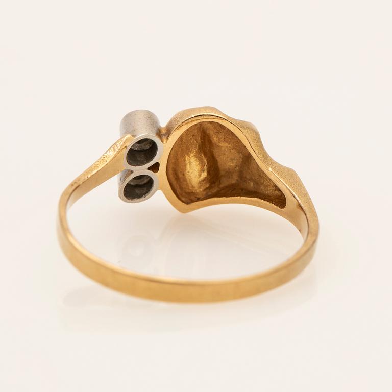 Björn Weckström, ring, 18K gold with diamonds, Lapponia, Finland.