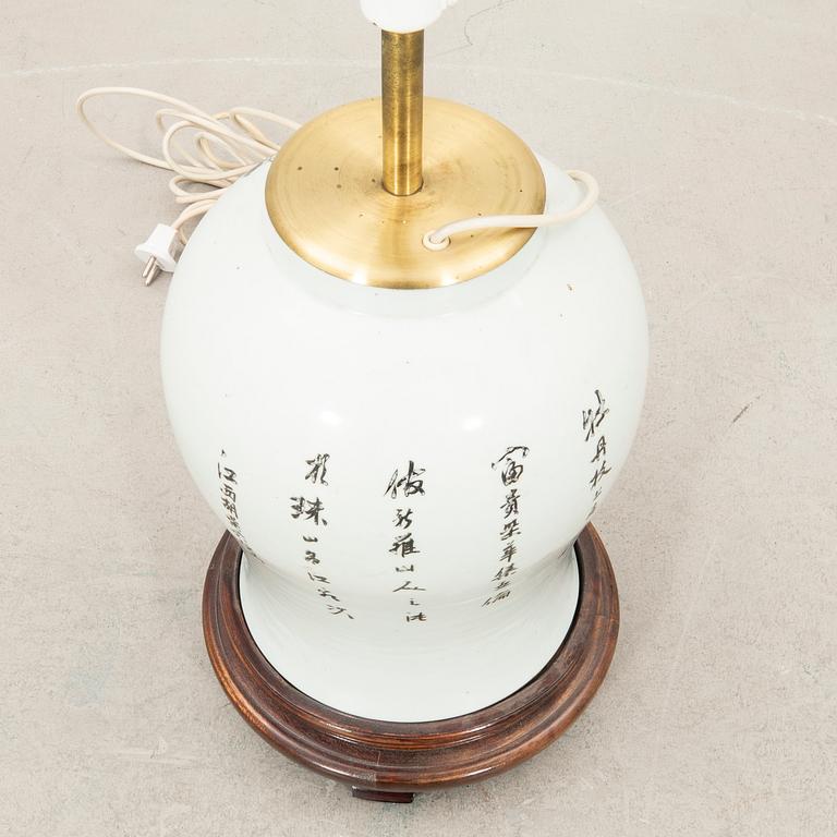 Table lamp China 19th century porcelain.