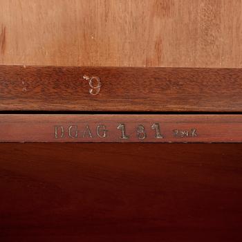 SKÅP/BESTICKSCHATULL, mahogny, 1900-talets första hälft.