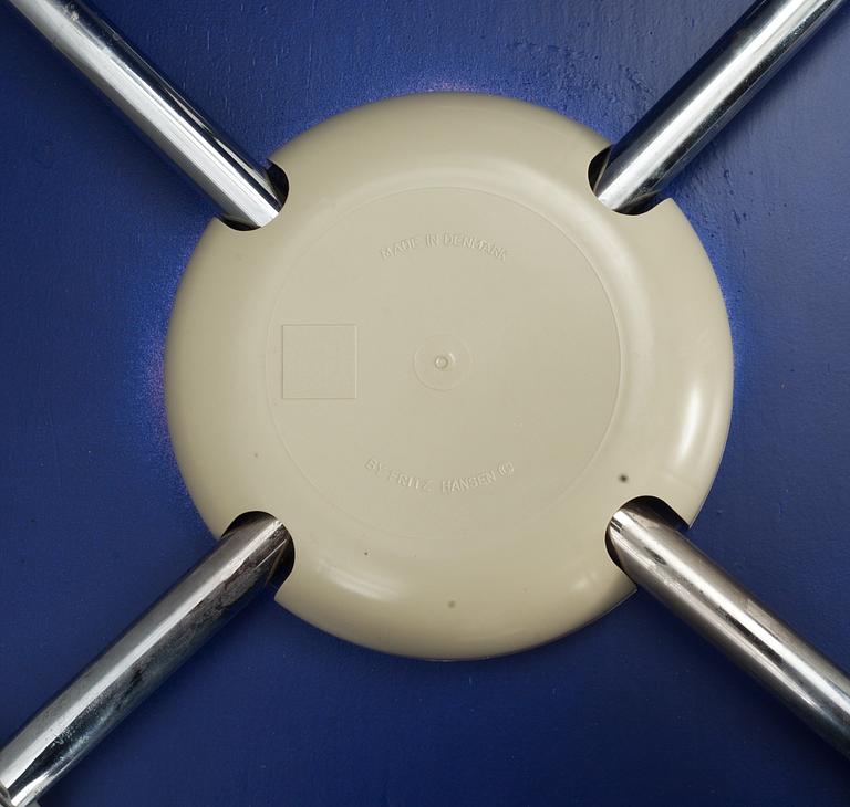 STOLAR, 2+2 "Myran". Arne Jacobsen för Fritz Hansen.