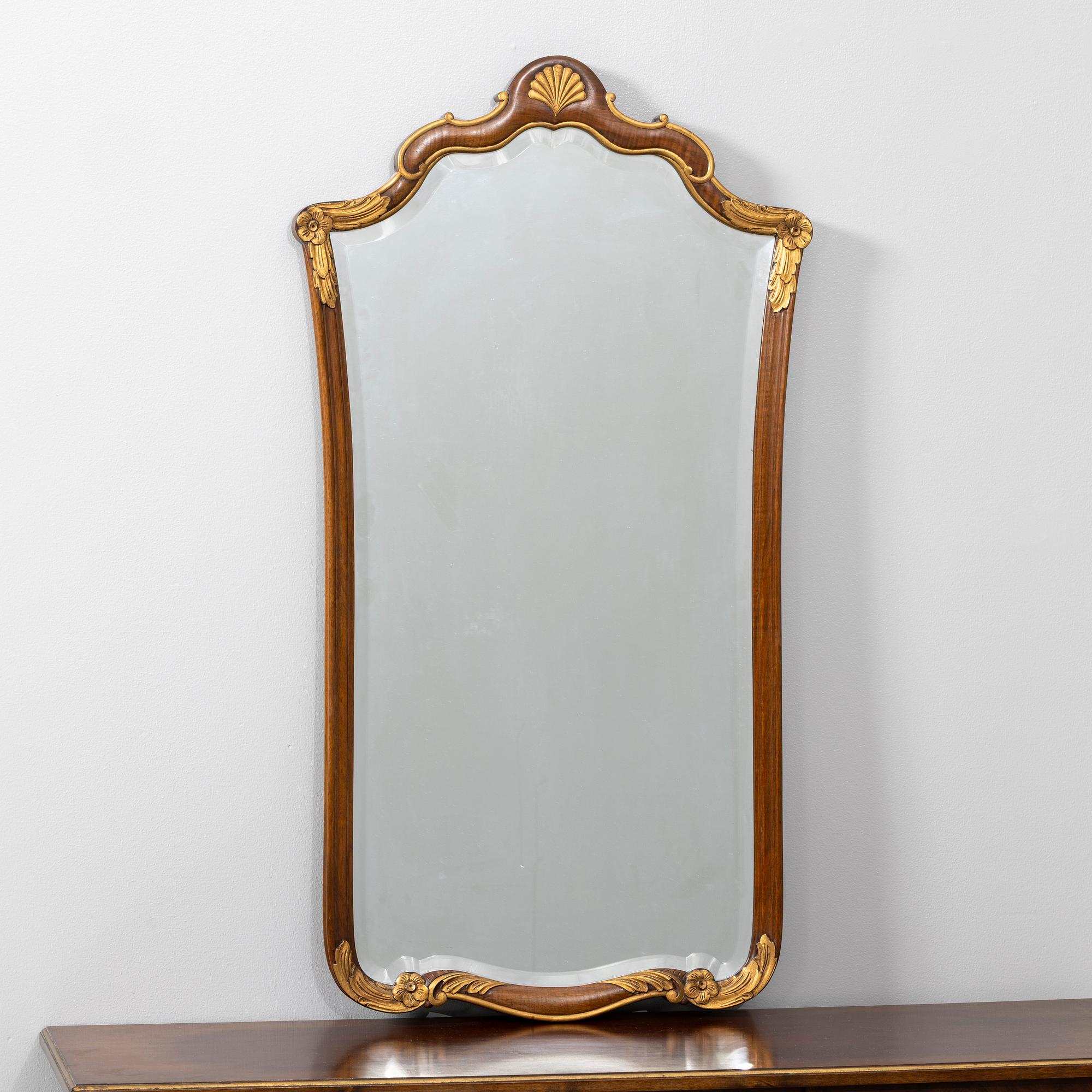 Hallbord och spegel, empirestil, 1900-tal.