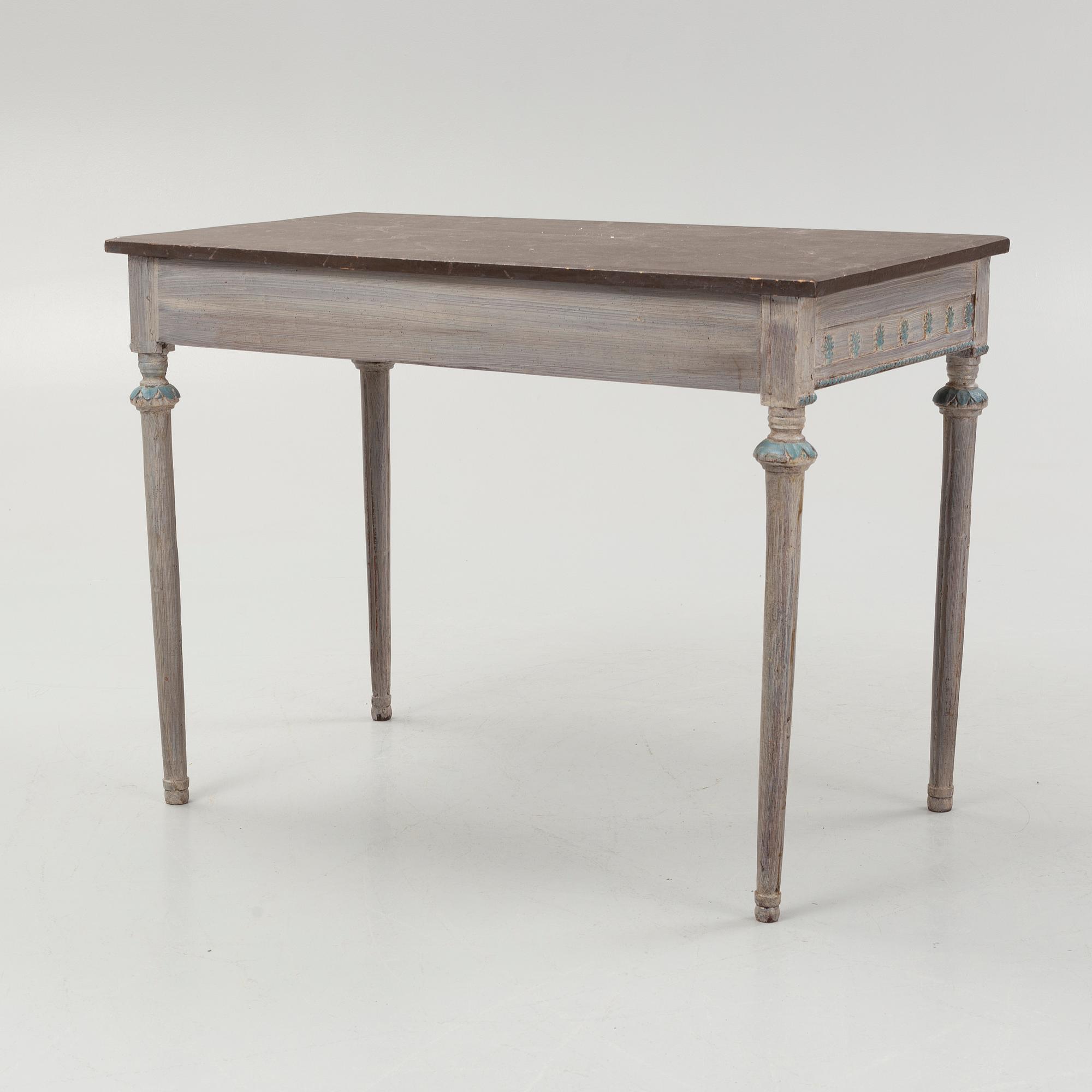 Skrivbord, sengustaviansk stil, omkring år 1900.