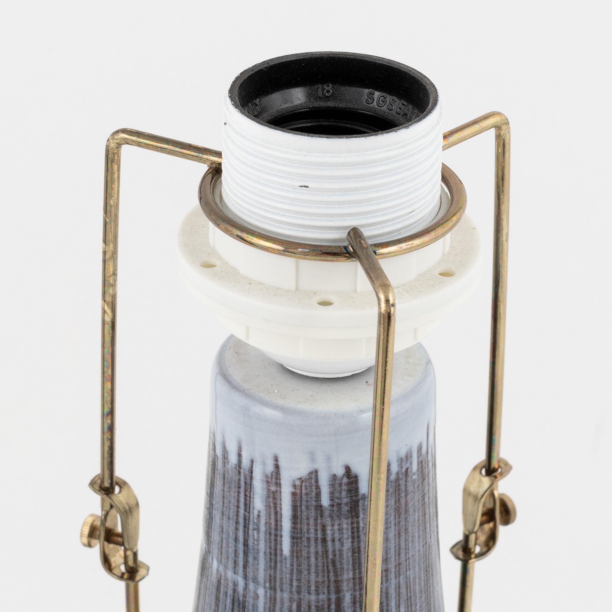 Berit Davidsson, bordslampor ett par, keramik, Laholm, 1900talets andra hälft.