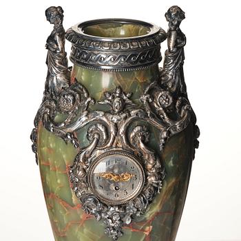 Bordsur, silver och onyx, W.A. Bolin, Moskva 1912-1917.