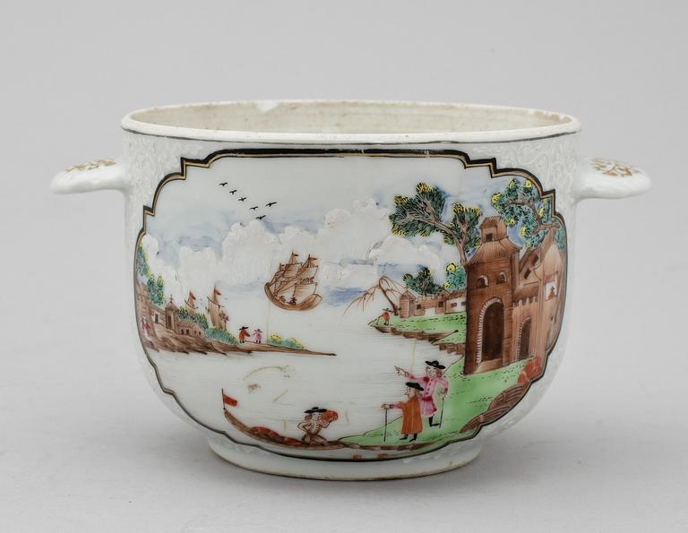 TALLRIKAR, ett par, samt skål, kompaniporslin. Qianlong (1736-1795).