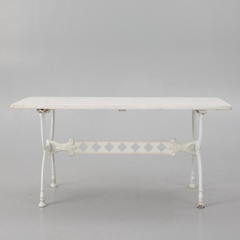 Trädgårdsbord, Byarum, 1900-talets slut.
