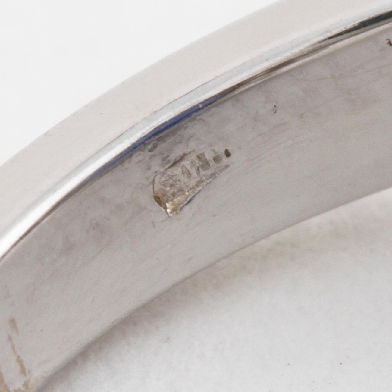 RING, med safir 7.49 ct och baguetteslipade diamanter.