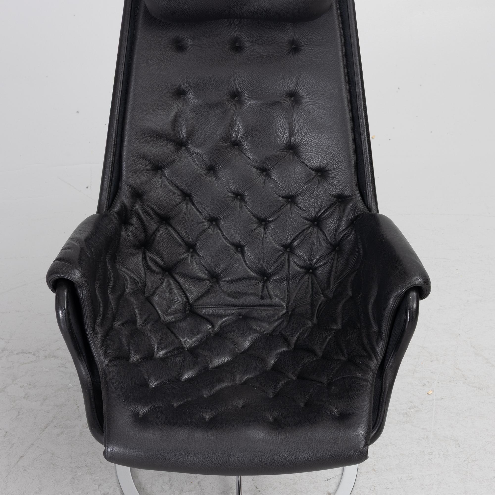 Bruno Mathsson, a 'Jetson' easy chair.