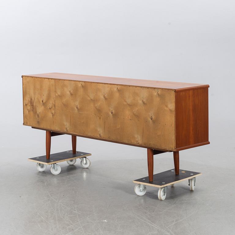 SIDEBOARD, Nordås Bruk A/S, Nesttun, Norge, 1900-talets mitt.