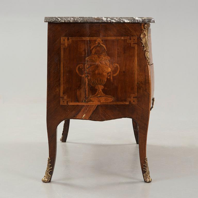 A Louis XV 18th century commode in the manner of Jacques Bircklé, master in Paris 1764.