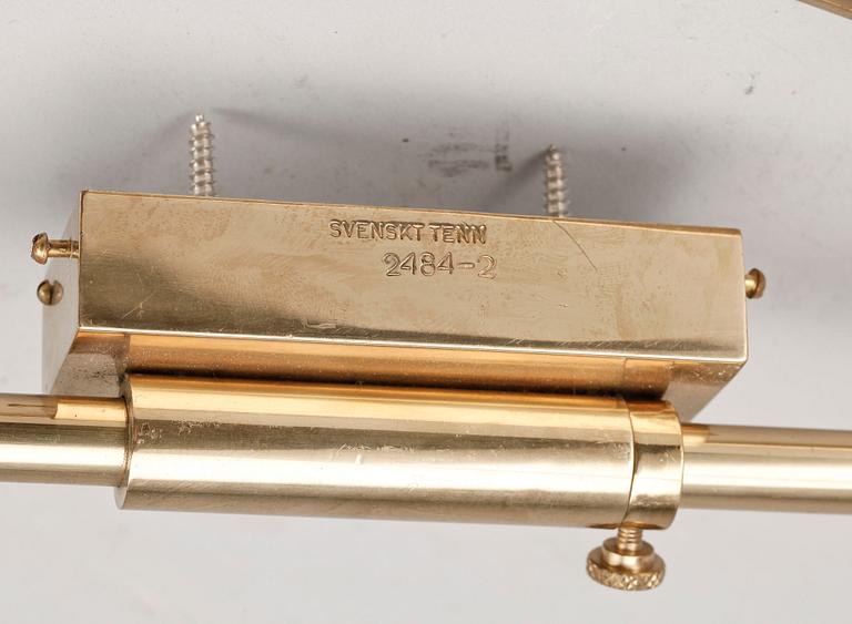 VÄGGLAMPOR, ett par, modell 2484, Josef Frank för Svenskt Tenn.