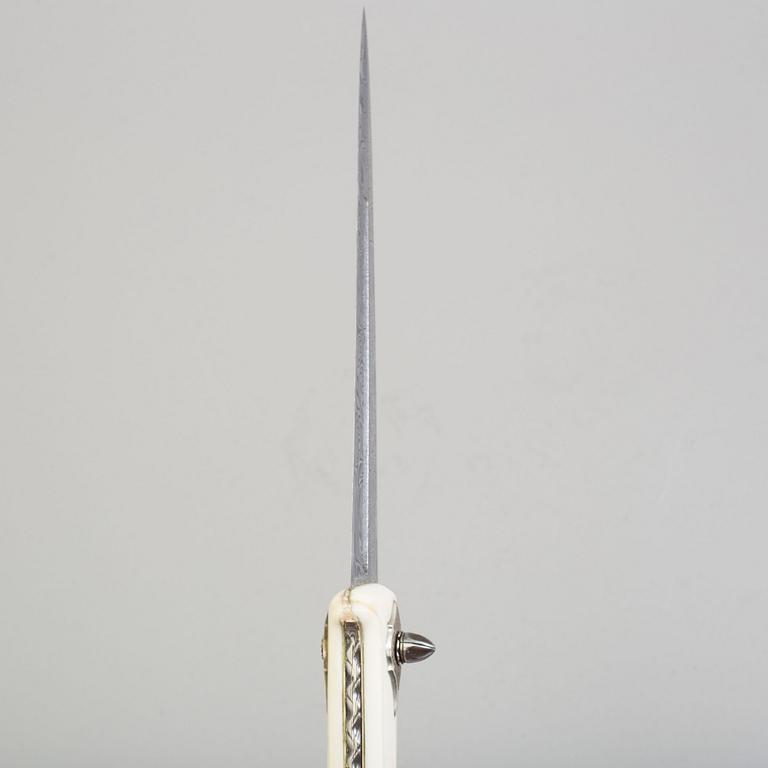 ANDRZEJ RYBAK, kniv, samtida.