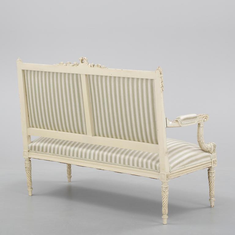 SALONGSGRUPP, 8 delar, Louis XVI-stil, 1900-talets första hälft.