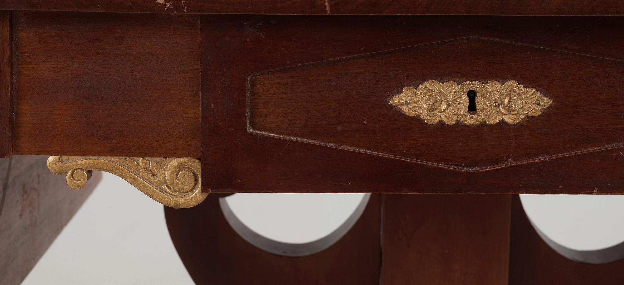 KLAFFBORD, empire stil, 1900-talets början.