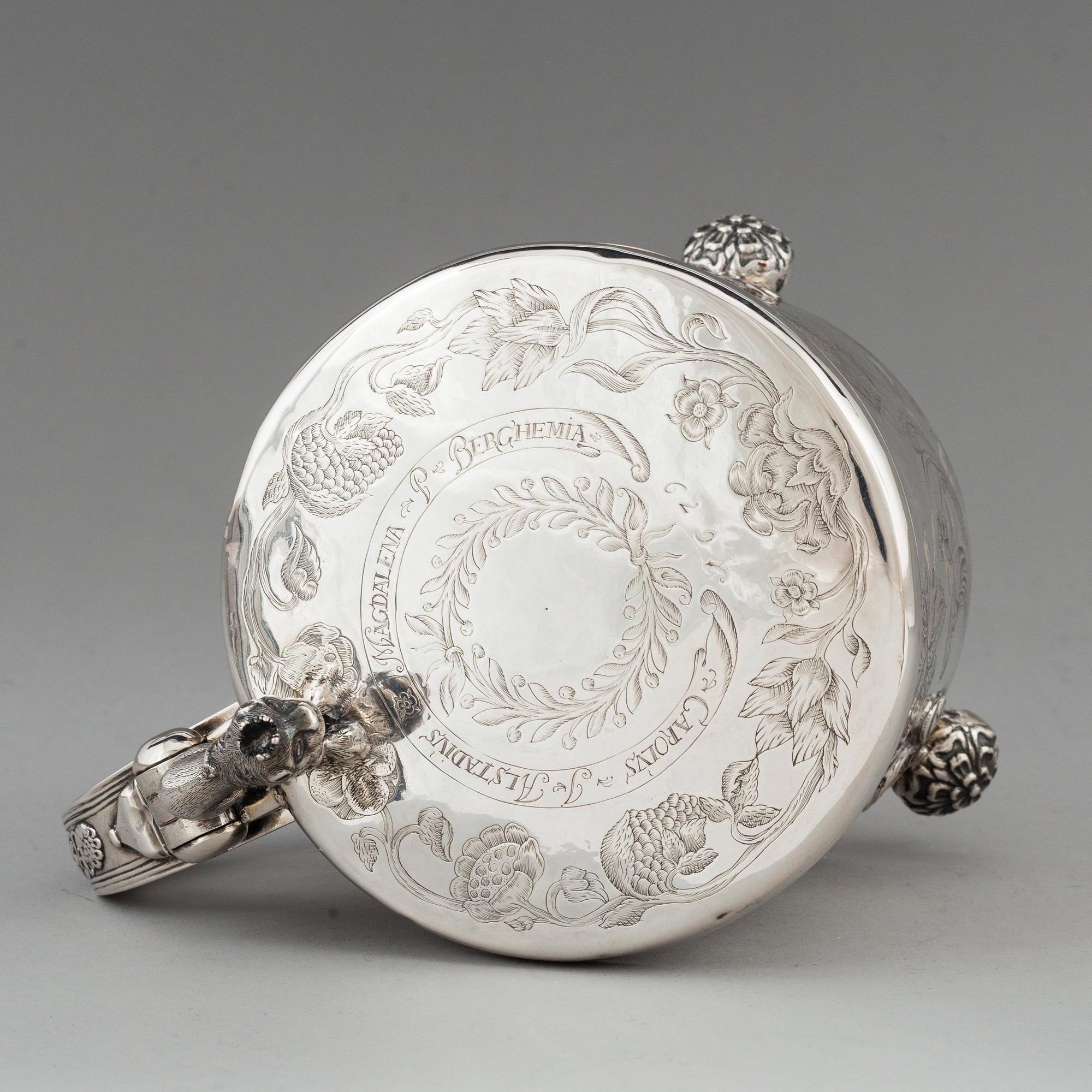 Hans Jorgensen Bull (verksam i Trondhjem 1660-1684), dryckeskanna, silver. Barock.
