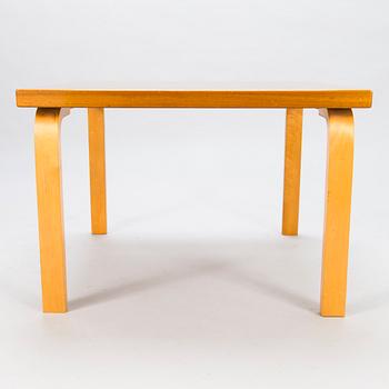 ALVAR AALTO, A Mid-20th Century coffee table.