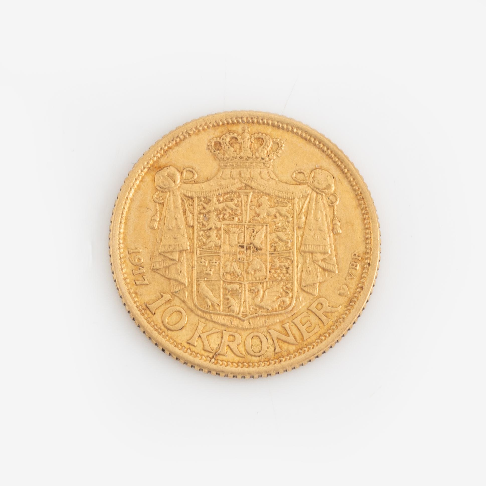 A Danish gold coin, 10 kroner 1917.
