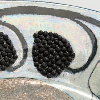 Birger Kaipiainen, dekorationsfat, keramik, signerad Kaipiainen Arabia.