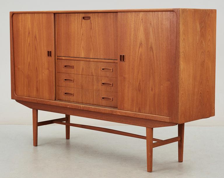 SIDEBOARD/BARSKÅP, Clausen & Son, Silkeborg, Danmark, omkring 1900-talets mitt.