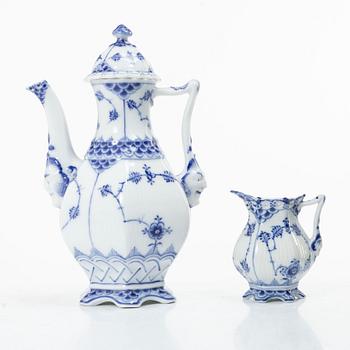 Royal Copenhagen, A sixteen-piece 'Blue fluted Full lace' Mocca service, second half of the 20th century.