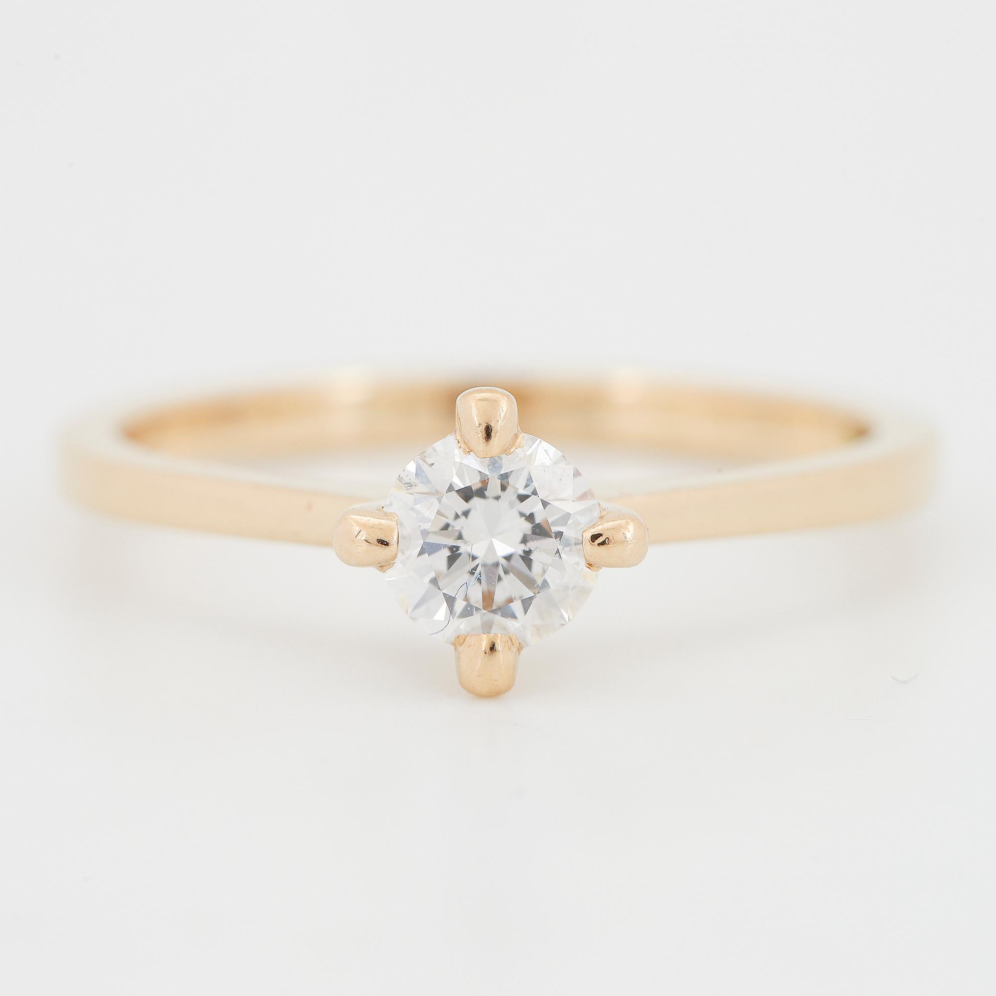 RING med briljantslipad diamant  0,38 ct E/Si2, med GIA dossier.