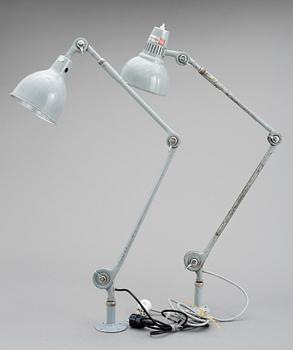 BORDSLAMPA, 2 st, industri, PeFeGe, 1900-talets mitt.